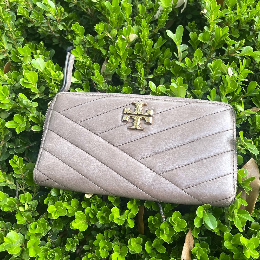 Tory Burch Gray Quilted Women's Bag